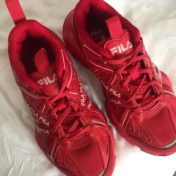 Fila Electrove 2 Limited Edition V Day Women’s Sneakers EUC In Box - Picture 6 of 16